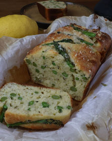 cake asperges, parmesan et huile d'olive coupé