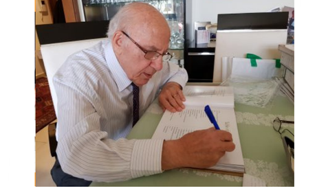 Երկրաչափ Պերճ Աբրահամեանի գործունէութիւնը եւ Ապու Տապիի նուիրուած գիրքը