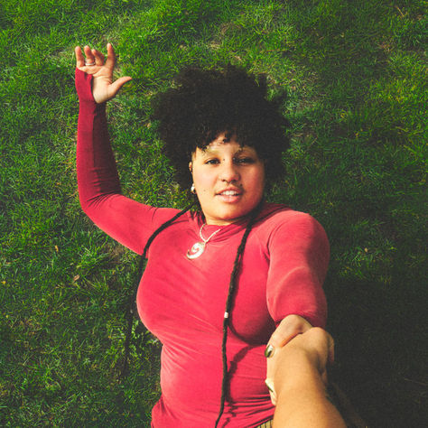 Ruti Steps Into a Bold New Era with the Anthemic Glow of “I’ll Be Your Friend”