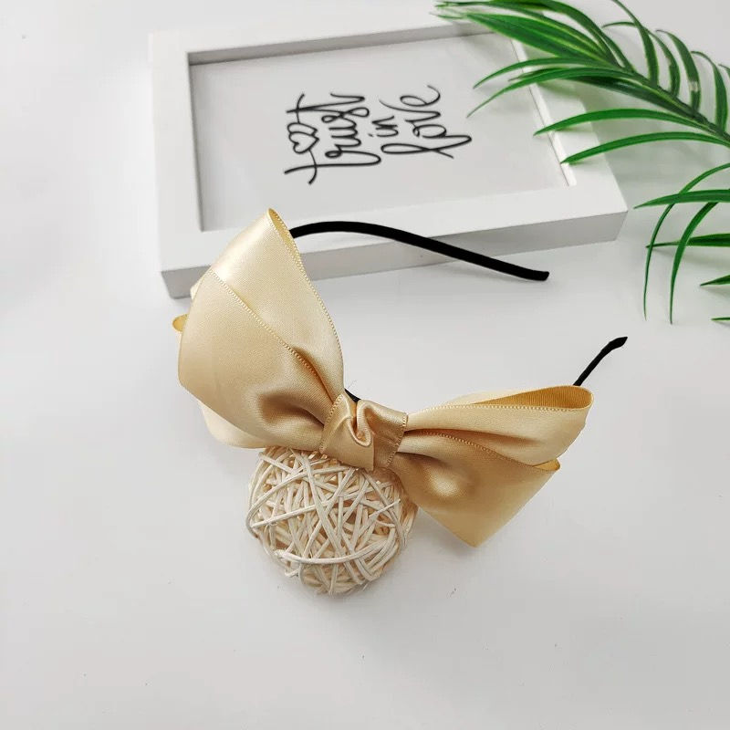 Thumbnail: Side Bow Hair Band with Large Bow