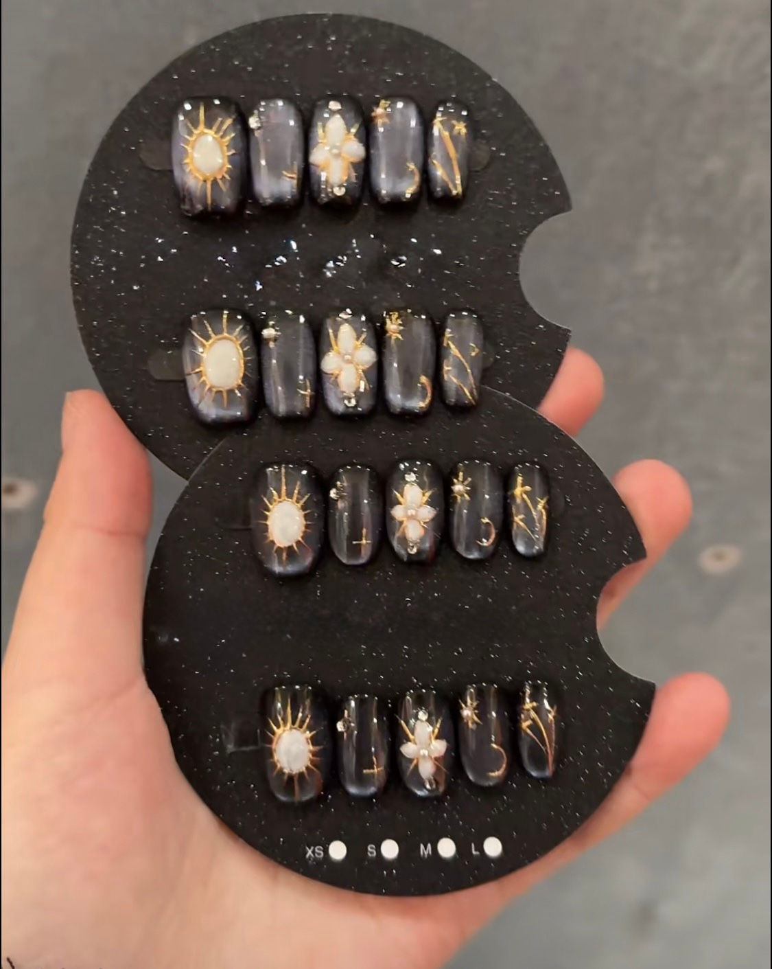 Short Square Press-On Nails with Vintage Floral Design