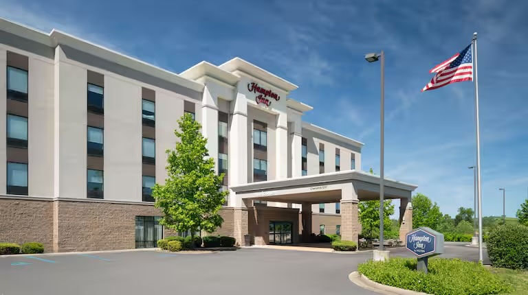 Hampton Inn by Hilton Fairmont Strengthens Sustainability with Mattress Recycling