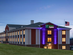 Holiday Inn Express & Suites East Greenbush Strengthens Sustainability with Mattress Recycling