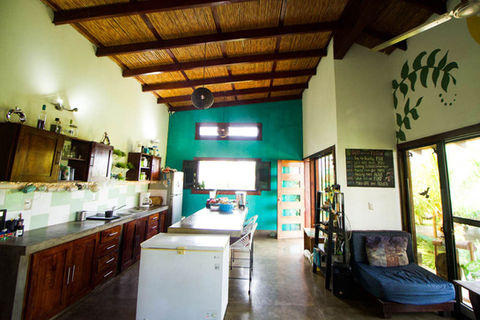 GLO Main House Kitchen.jpeg