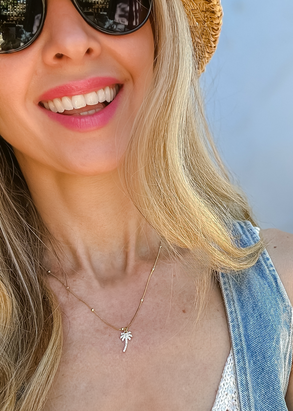 Thumbnail: Golden Palm Necklace