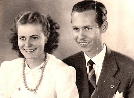 debs and willis 1.jpg