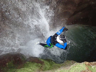 montmin-canyoning-haute-savoie.gif