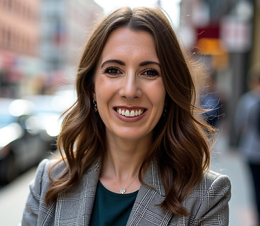 Emma Lindsay headshot