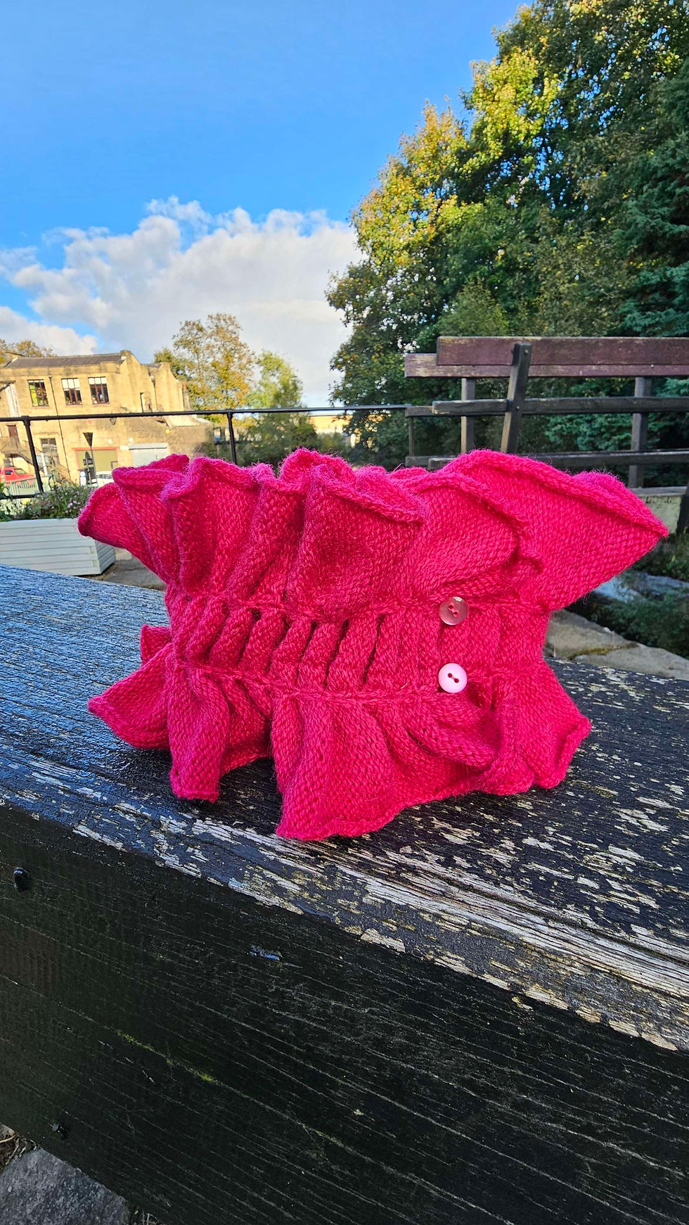 Thumbnail: Knitted neck ruff