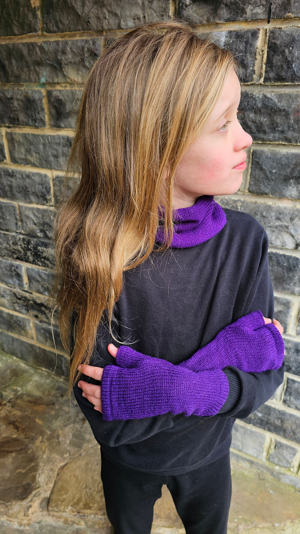 Thumbnail: Children's neck cosy and arm warmer set