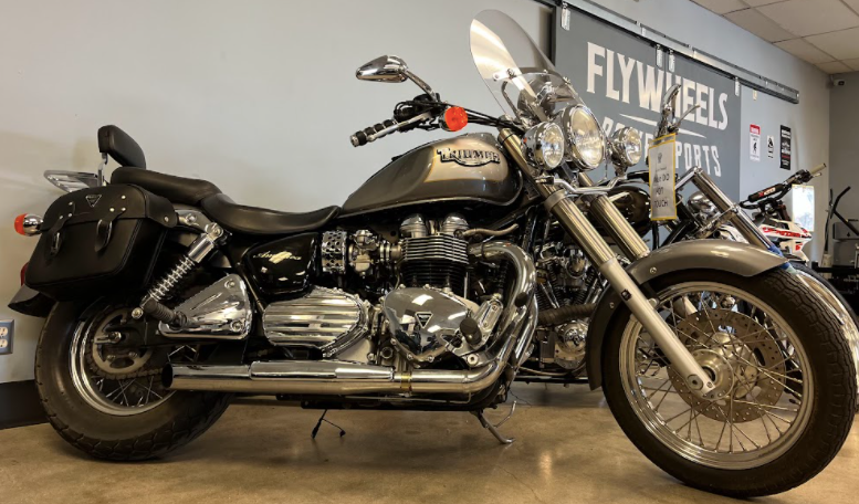 Thumbnail: 2006 Triumph Bonneville America