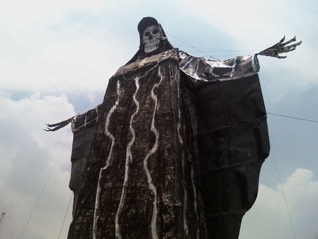 Plegaria de ocho peticiones a la Santa Muerte