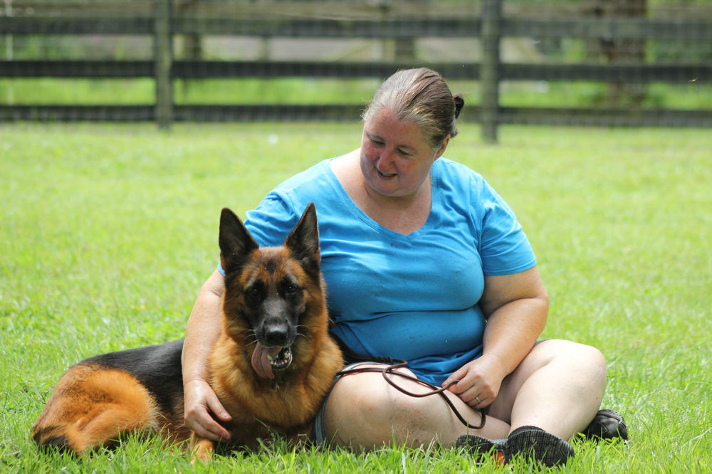 Have you ever Wonder why some dogs dont like to be hugged?