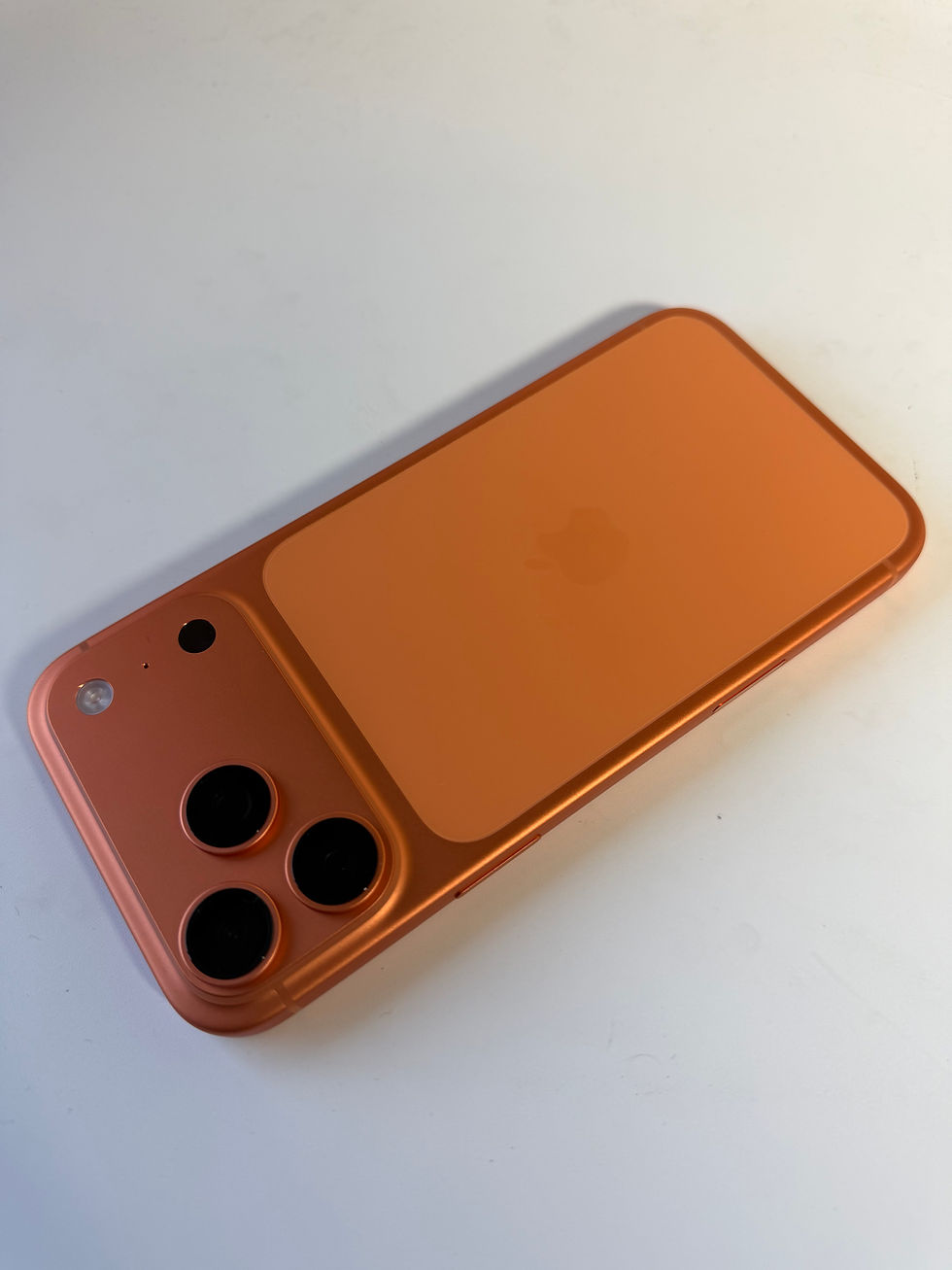 Thumbnail: iPhone 17 Pro Max 256gb - 100% Battery Health