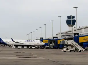 Privatization of "Eleftherios Venizelos" Takes Flight