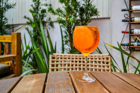Aperol Spritz: conheça a história da bebida mais popular da Itália!