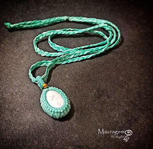 עיטוף אבן לשרשרת.jpeg