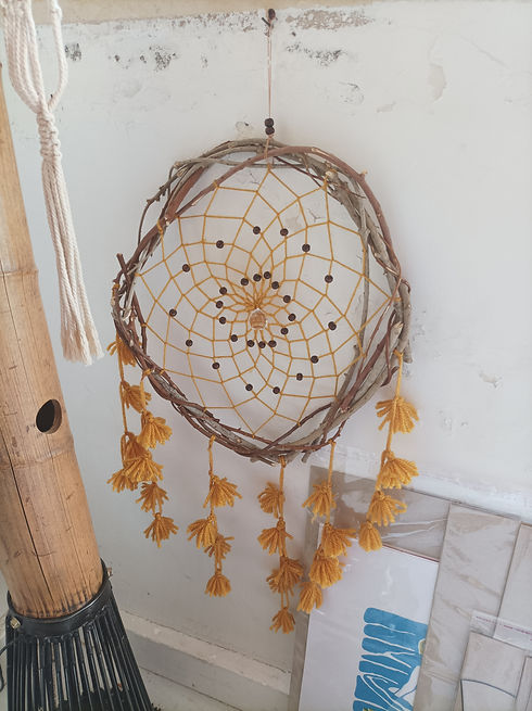 לוכד חלומות וקריסטל.jpg