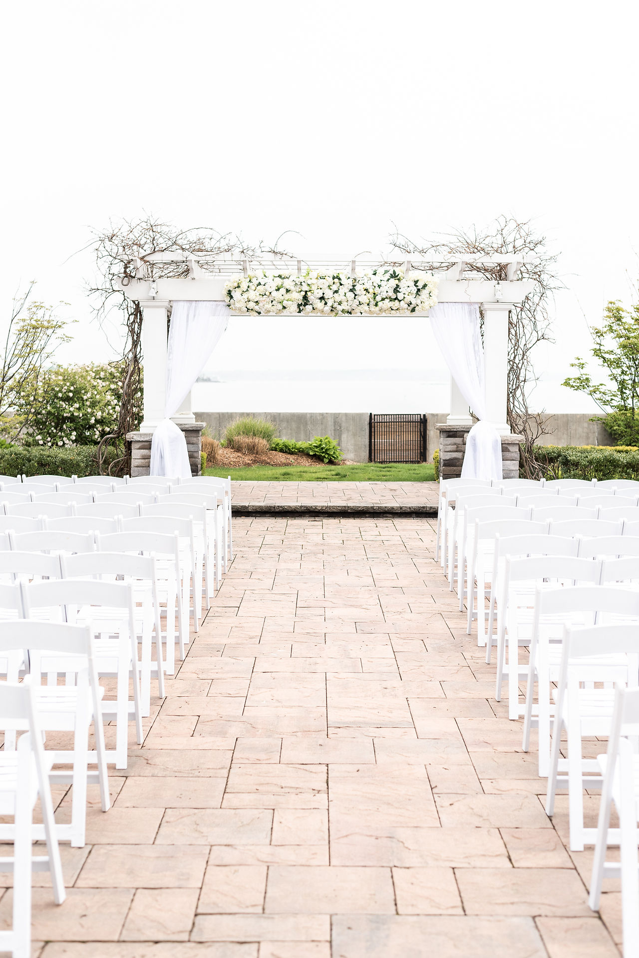 Greentree Country club outdoor wedding ceremony