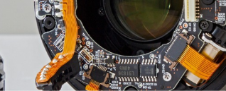 동일한 기능의 기계라 하더라도 자동공급장치의 유무 및 그 기능에 따라서 달리 분류될 수 있다. 주로 사용되는 용도가 다르게 평가될 수 있기 때문이다.