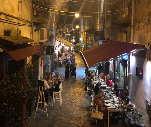 solo-travel-decisions-naple-side-street (1).jpg