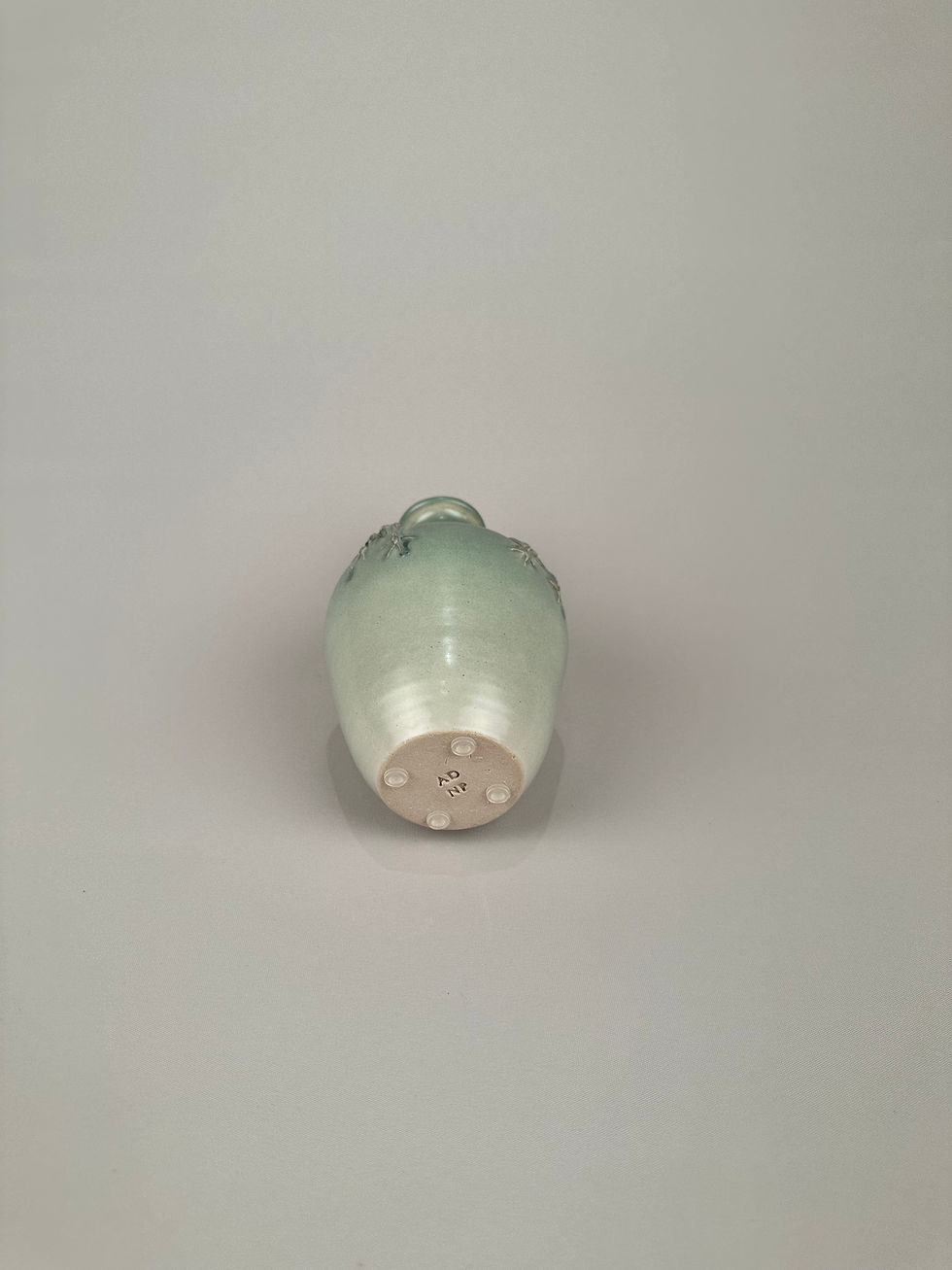 Thumbnail: Stoneware vase - Celadon frogs