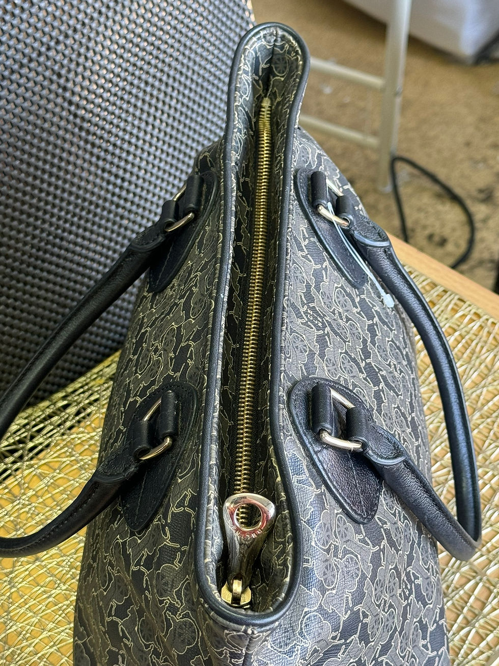 Thumbnail: (39W3)セリーヌ マルシェ・ハンド 新品近い。- CELINE HANDBAG