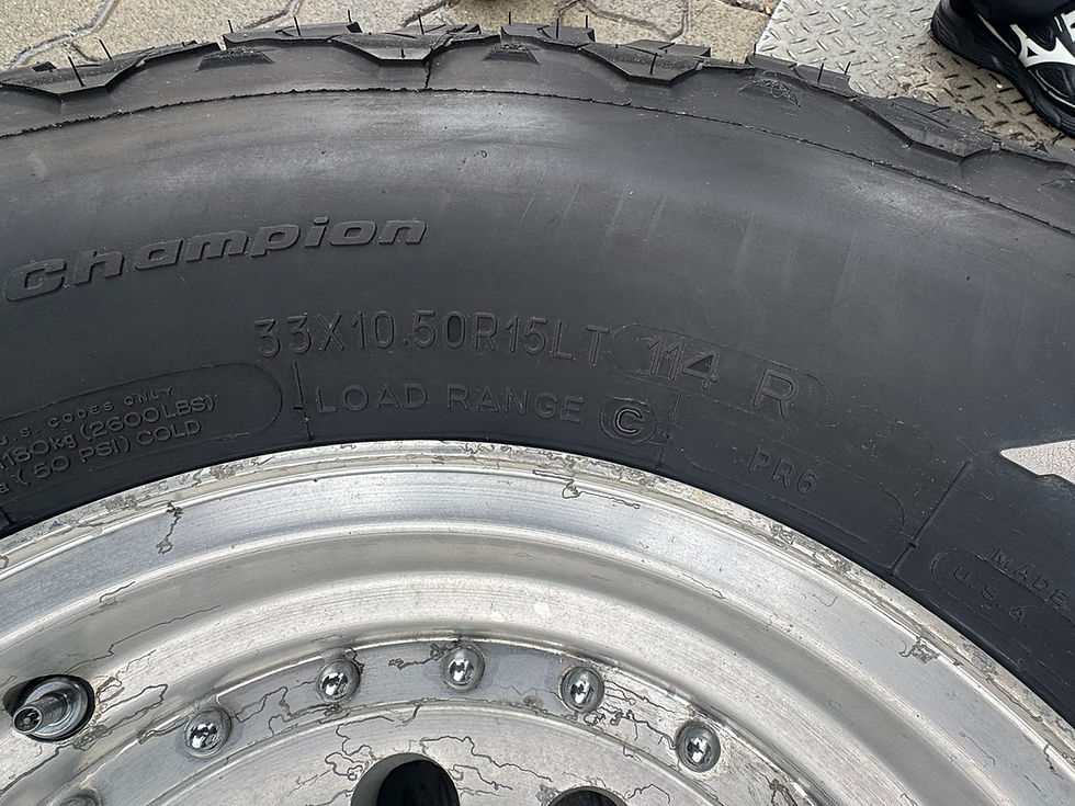 Thumbnail: (4019W1)*BFGoodrichの15インチオフロードタイヤ、All-Terrain T/A、アルミホイール付き。- RINGS WITH TYRES