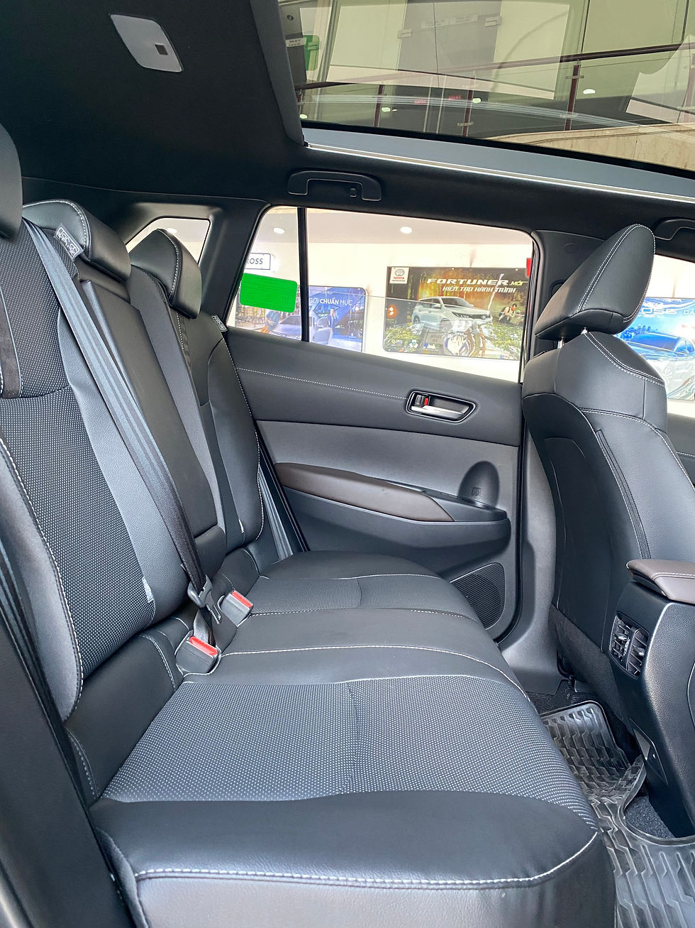 Hình thu nhỏ: COROLLA CROSS