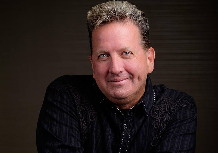 15966089_10211336061741878_2622375468812010311_n (1).jpg