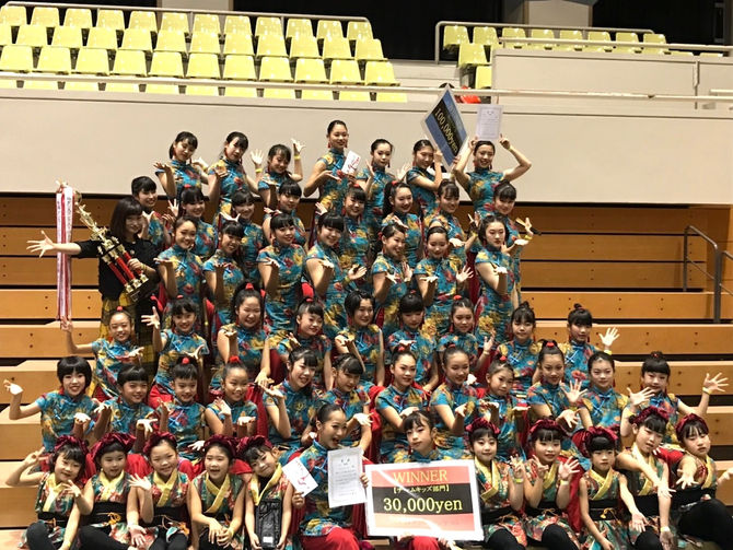 小千谷ダンスコンテスト
団体部門 優勝! Madonna 3連覇!!