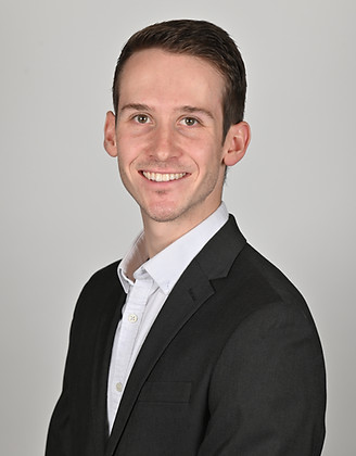 Headshot of the physical therapist / trainer