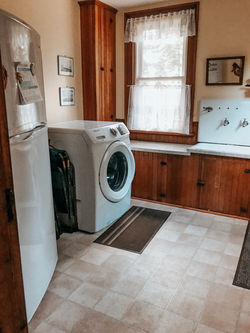Laundry/Fridge/Mud Room