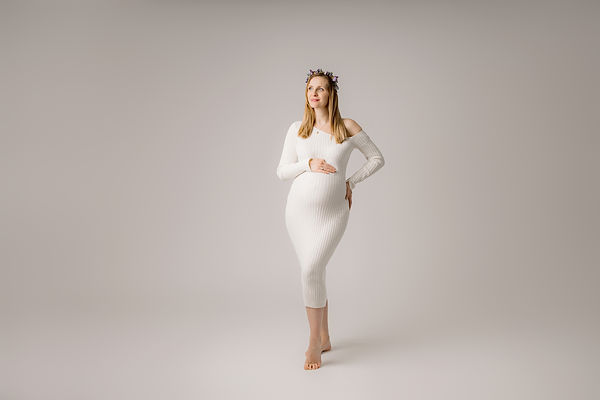 Babyfotografin, Babybauchfotografin, Familienfotografin Vorarlberg, Fotografin Dornbirn, Schwangerschaftsfotografie, Neugeborenfotografin, Newbornfotografin, Neugeborenenfotografin, Babybauchfotograf Dornbirn