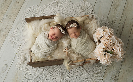 Babyfotografin, Babybauchfotografin, Familienfotografin Vorarlberg, Fotografin Dornbirn, Schwangerschaftsfotografie, Neugeborenfotografin, Fotografin Vorarlberg, Fotograf Dornbirn, Babyfotografin Dornbirn, Babyfotografin Vorarlberg, Newbornfotografin, Newbornfoto, Newbornshooting