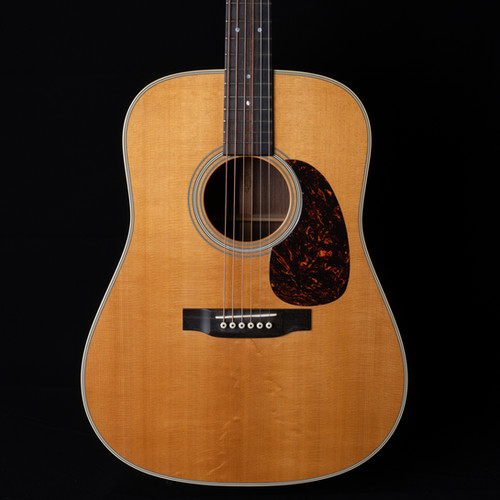 Martin D-28 2004〜2005年製【新品ギグケース付】 Martin D-28 2004〜2005年製【新品ギグケース付】 Martin D-28