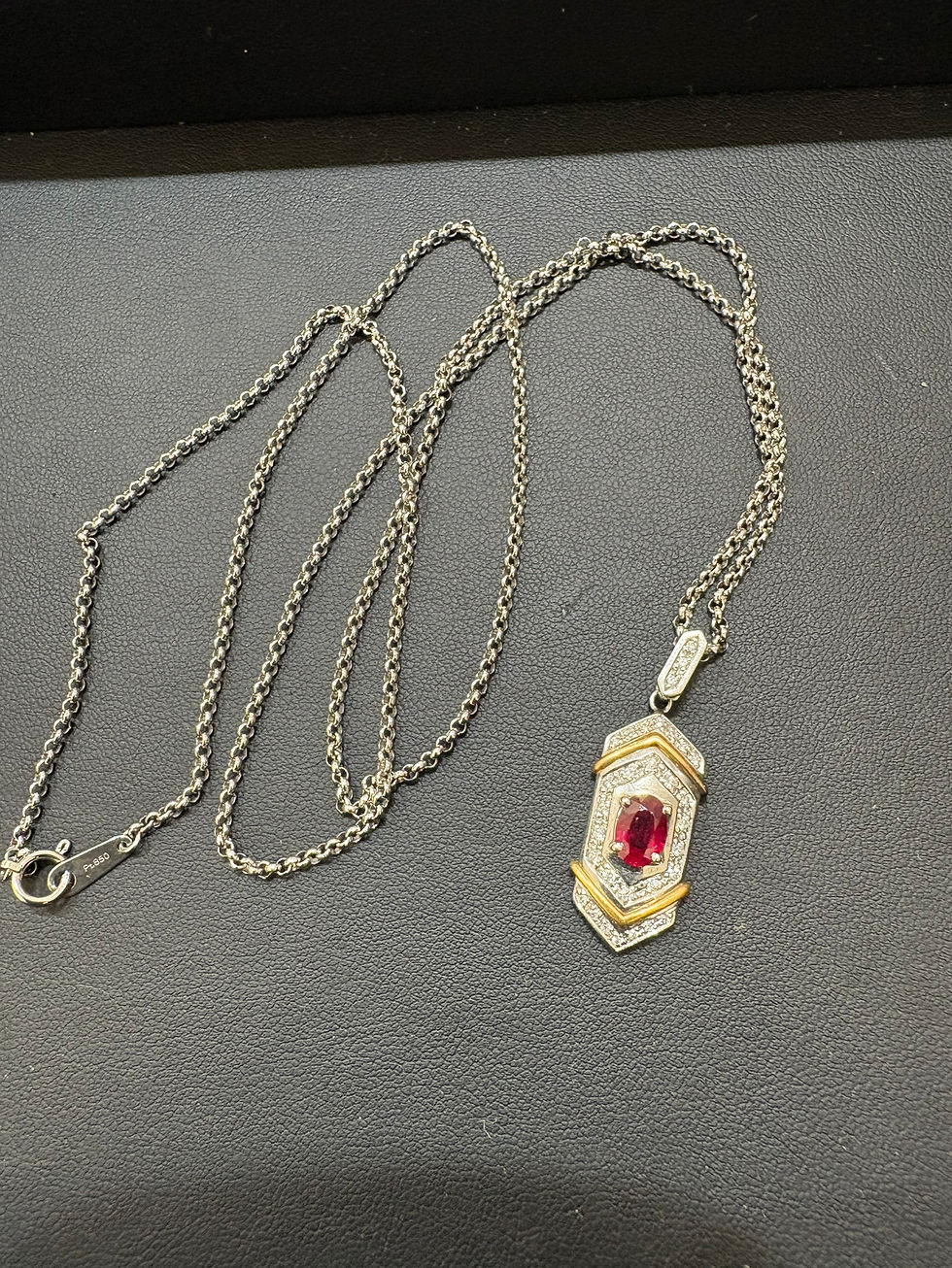 ルビー  ネックレス ダイヤモンド カラット ペンダント ジュエリー 貴金属 宝石 色石