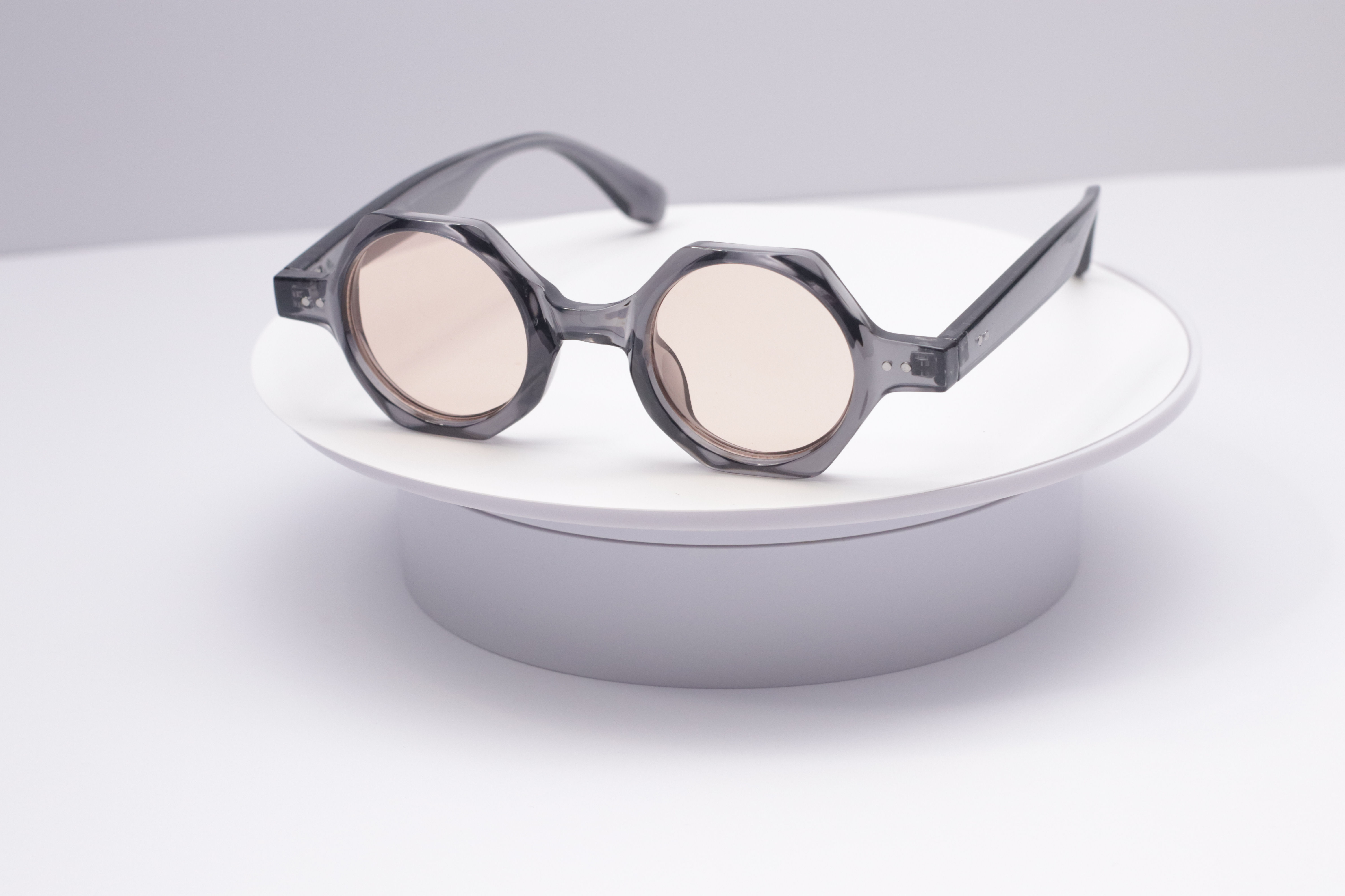 Marley Smoke Gray x Salmon Frames