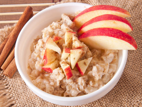Overnight Apple Cinnamon Oatmeal
