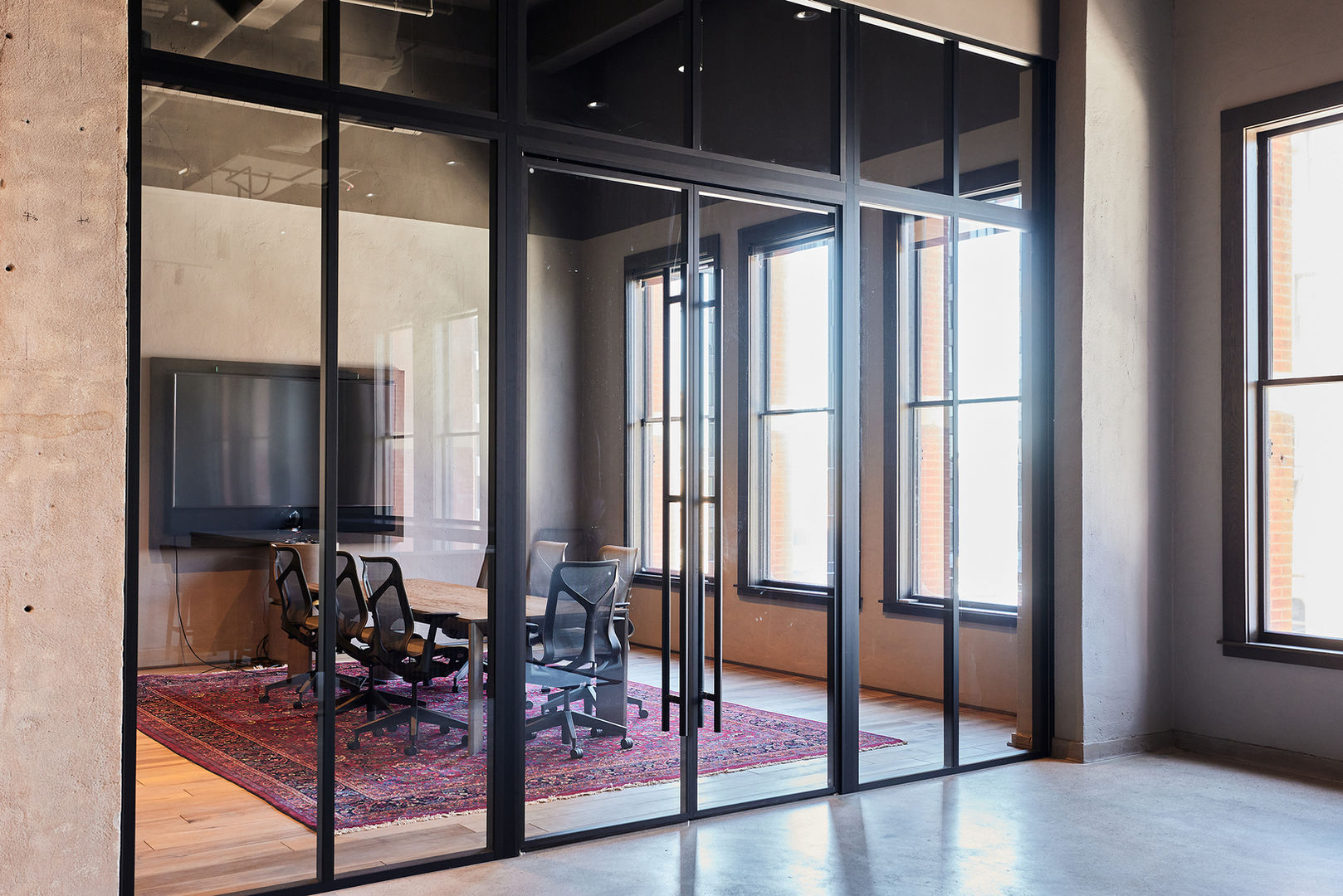 Muraflex demountable  walls, sliding glass doors, conference room, technology
