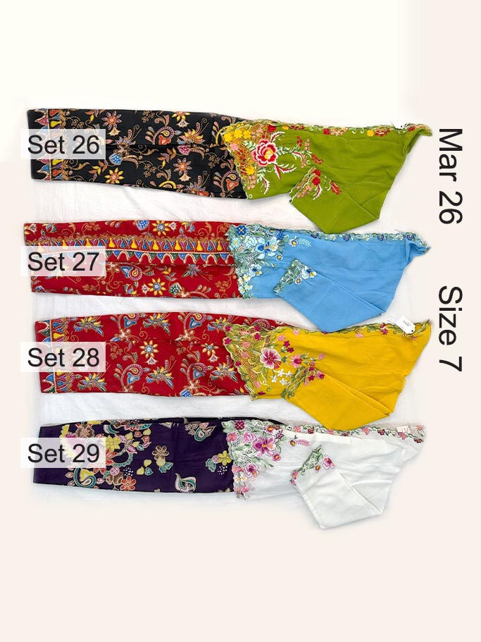 Thumbnail: Size 7: Little Peranakan Kebaya Sarong Set
