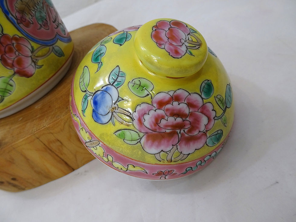 Thumbnail: Baba Yellow Cup Steam pot
