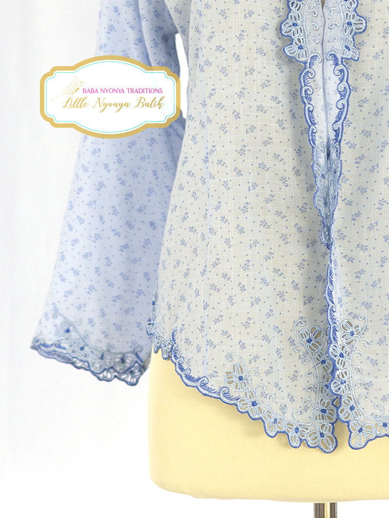 Thumbnail: Size M H: Vintage Style on Blue Kebaya