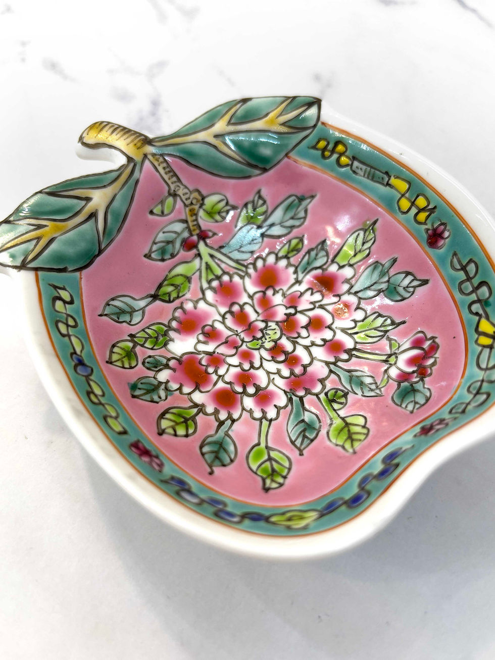 Thumbnail: Porcelain Peony Apple-Shaped (A) Sauce Dish