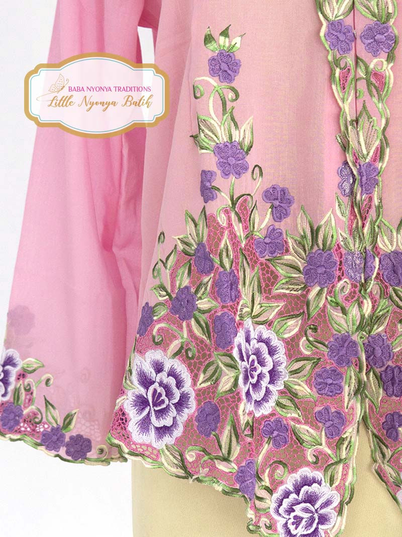 Thumbnail: Size XL: Purple Peonies on Baby Pink Kebaya