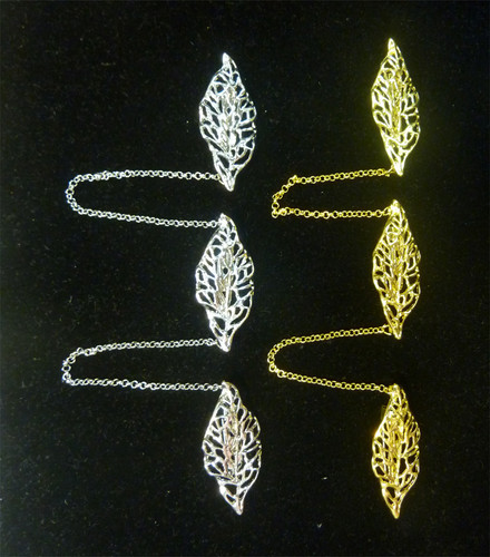 Kerosang Gold /Silver Leaves C littlenyonyabatik