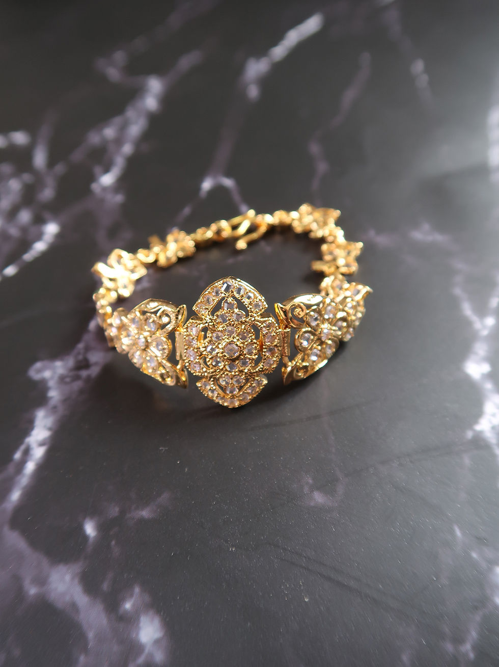 Thumbnail: Bracelet Vintage Style Buah Kana (Design A)