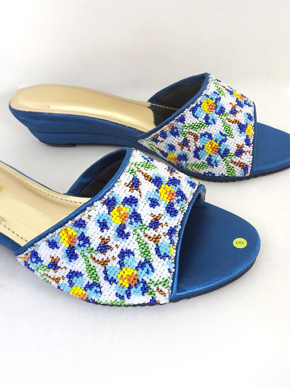 Thumbnail: Flowers on White Beaded Shoe. Size 8 / Eur 39 / 25cm