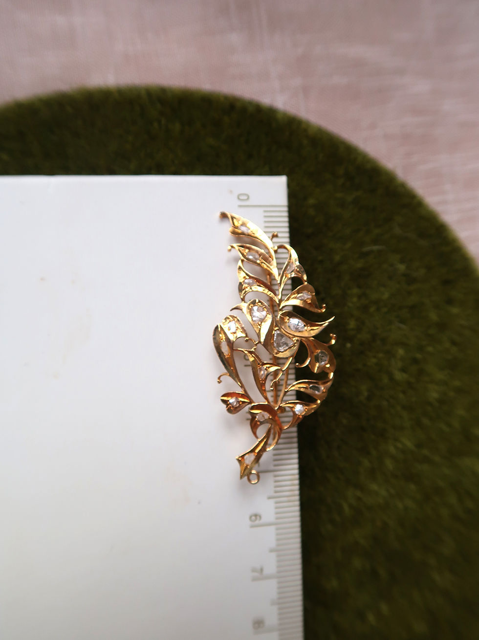 Thumbnail: Vintage: Kerosang Bird 750k Gold