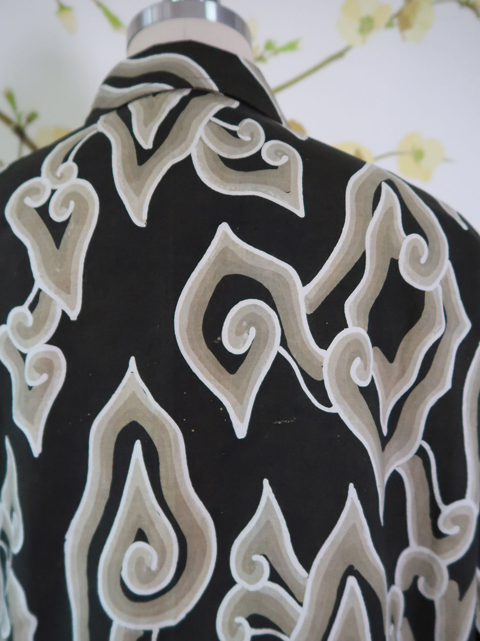 Thumbnail: HDML: Size XL Hand-drawn Shirt Cloud on Dark Green Cotton. Long